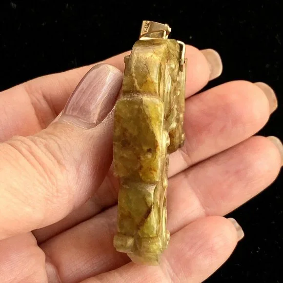 c1976 Seahorse Dragon Asian Carved Brown Jade Stone Pendant 14k Gold Bail